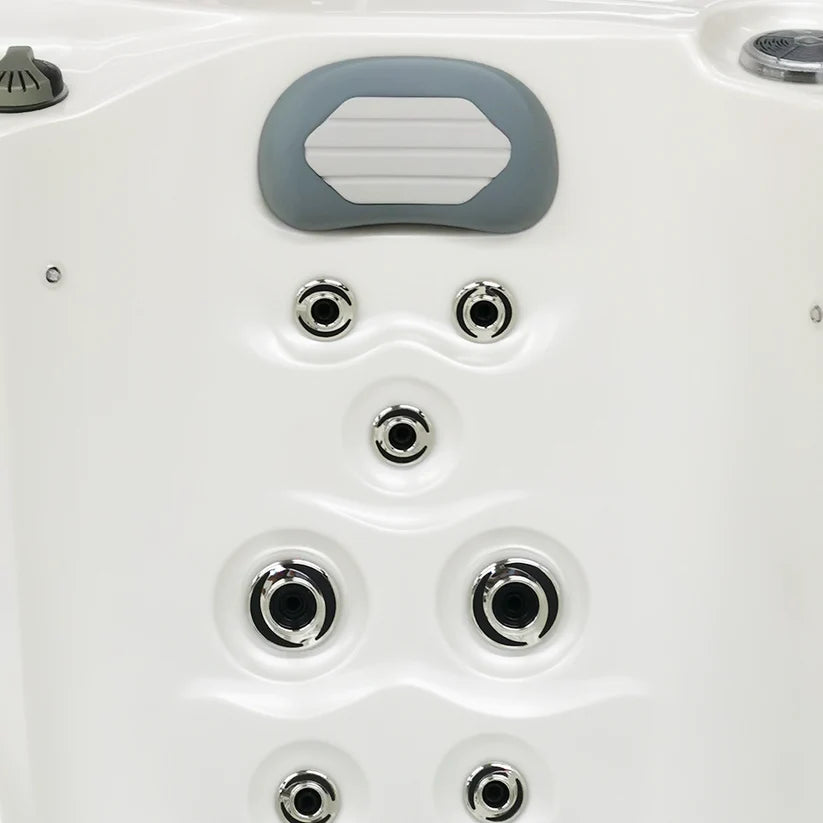 Kilimanjaro Luxury 3 Seater Hot Tub Spa - White