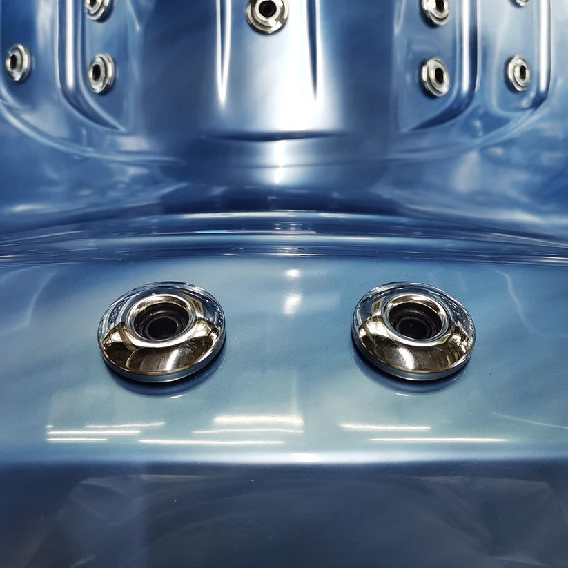 Luxury 3-4-Person Hot Tub with Ocean Wave