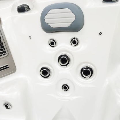 Kilimanjaro Luxury 3 Seater Hot Tub Spa - White