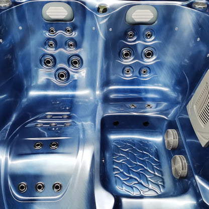 Luxury 3-4-Person Hot Tub with Ocean Wave