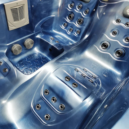 Luxury 3-4-Person Hot Tub with Ocean Wave