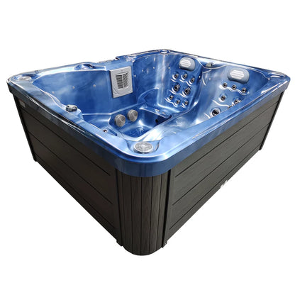 Luxury 3-4-Person Hot Tub with Ocean Wave